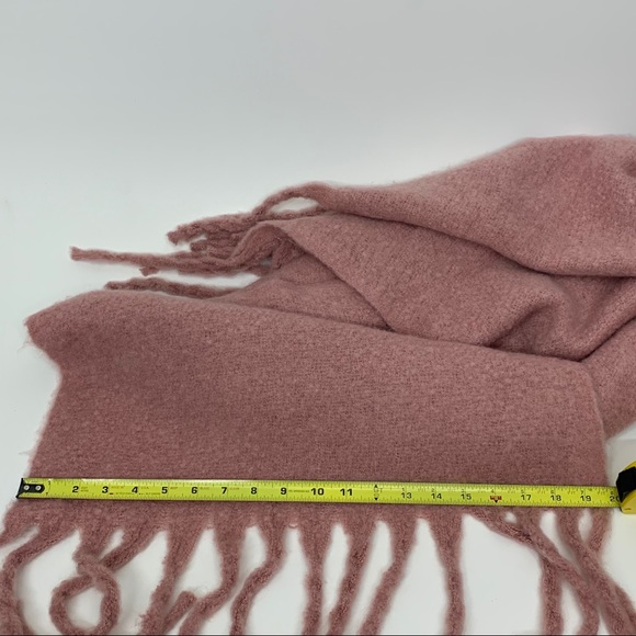 Solid Blush Pink Plush Fuzzy Blanket Scarf With Fringe By Renee’s NY New Nwot - Picture 8 of 8
